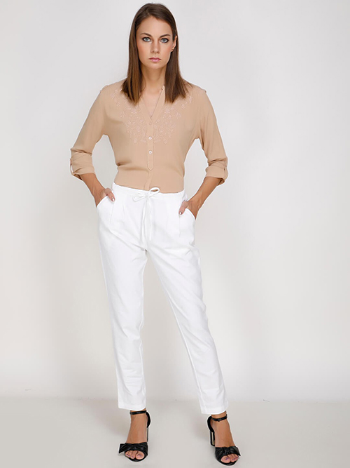 lady white sport trouser