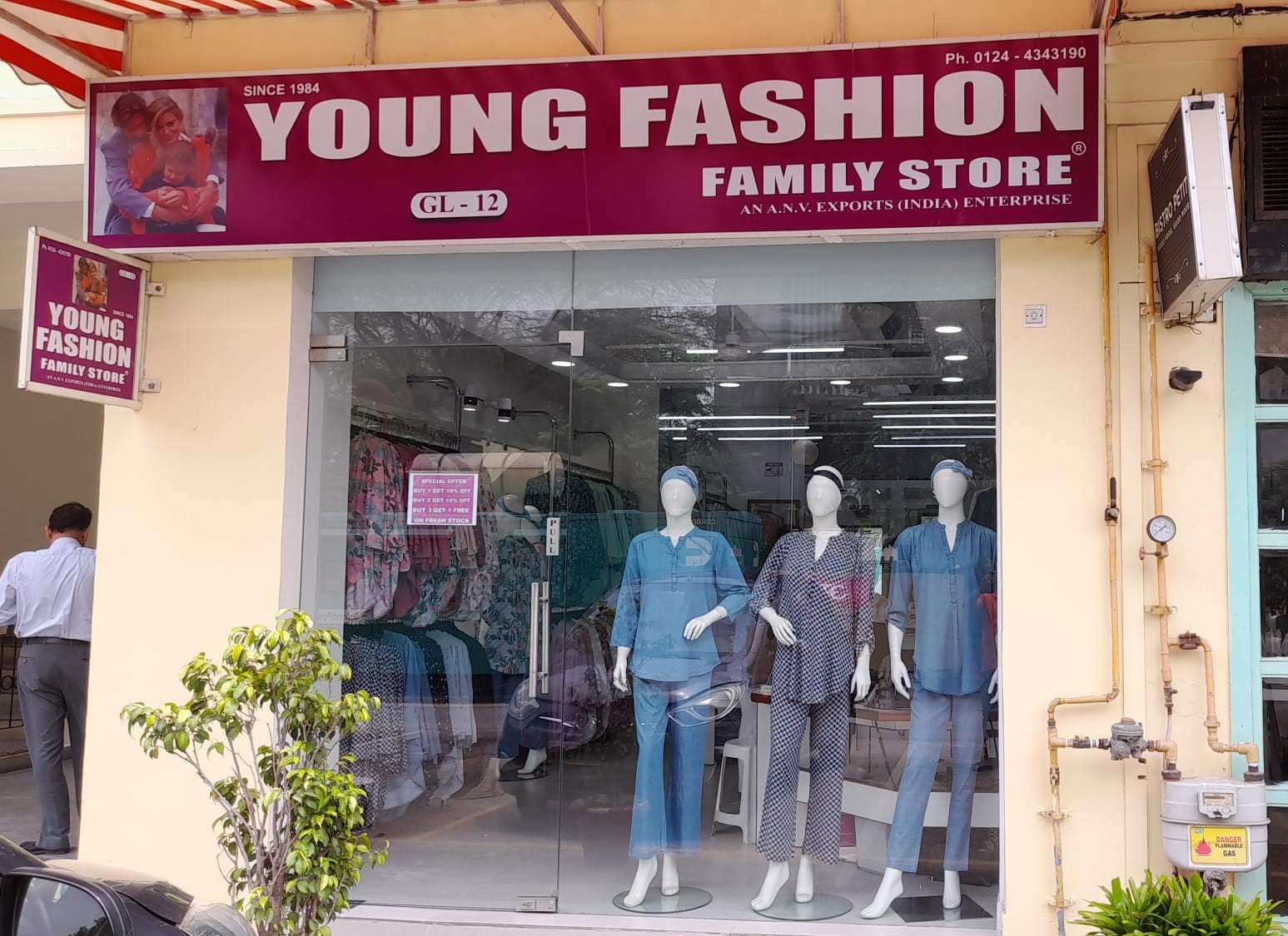 Young women's clothing stores near best sale me